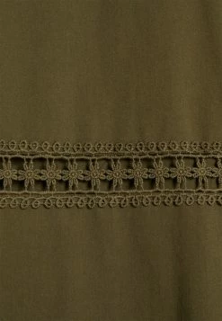 YAS Robe De Jour - Olive Night 5 YAS Robe De Jour - Olive Night -YAS Soldes Boutique 038104533d304894bd1b442bd700f35a