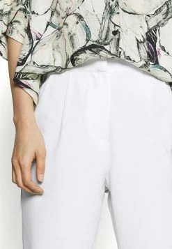 YASWYNTER ANKLE PANTS - Pantalon Classique - Pearled Ivory 10 YASWYNTER ANKLE PANTS - Pantalon Classique - Pearled Ivory -YAS Soldes Boutique 050251765ecf4a6f88849c3bf9dc0051