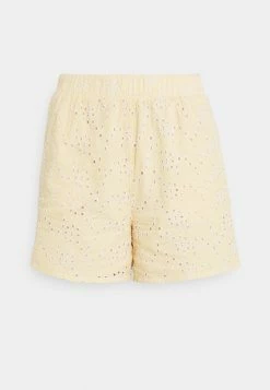YASGEMMA - Short - Eggnog -YAS Soldes Boutique 07798a896815444f84975261326f5908