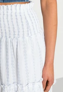 YASVILORA SKIRT - Minijupe - Star White/country Blue -YAS Soldes Boutique 0966f4b10f3243bd819a722a8fc54b5e
