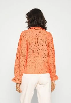 YASRUBI - T-shirt à Manches Longues - Crabapple 8 YASRUBI - T-shirt à Manches Longues - Crabapple -YAS Soldes Boutique 0d1762c420be4fe1a1e7b577fa2f94c7