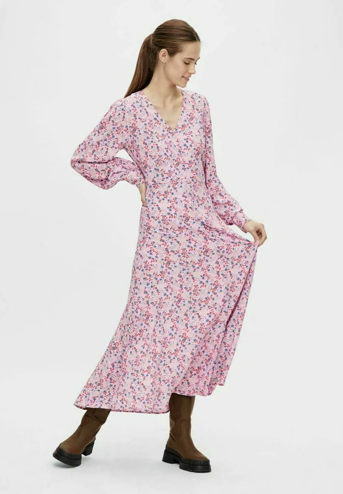 YAS Robe Longue - Lilac Chiffon 2 YAS Robe Longue - Lilac Chiffon – Image 2