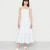 YASRUBY DRESS - Robe Longue - Skyway Star White