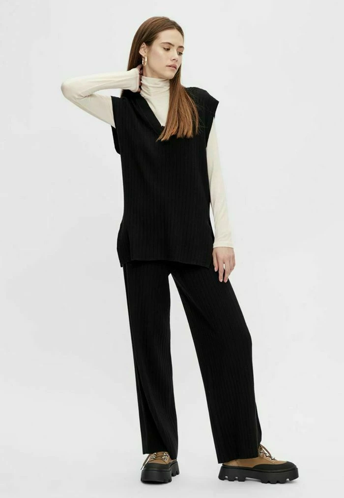 YAS Débardeur - Black 2 YAS Débardeur - Black – Image 2