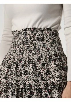 YAS LOPA - Jupe Trapèze - Schwarz Kitt -YAS Soldes Boutique 151d08a73e1c4b0d88995d274d509a55