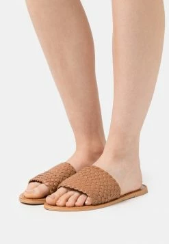 YASBRADY - Mules - Camel