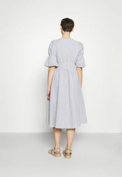 YASCAMA MIDI DRESS - Robe Chemise - Dusk Blue 8 YASCAMA MIDI DRESS - Robe Chemise - Dusk Blue -YAS Soldes Boutique 17e759b02d104f6694fa85e1fdc5a006