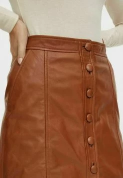 YAS Jupe Trapèze - Caramel 8 YAS Jupe Trapèze - Caramel -YAS Soldes Boutique 1b2c2dca995847adb41088d38a87aa07