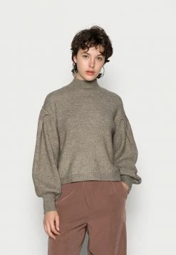 YASFINO - Pullover - Vetiver