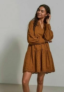 YAS Robe De Jour - Bronze Brown