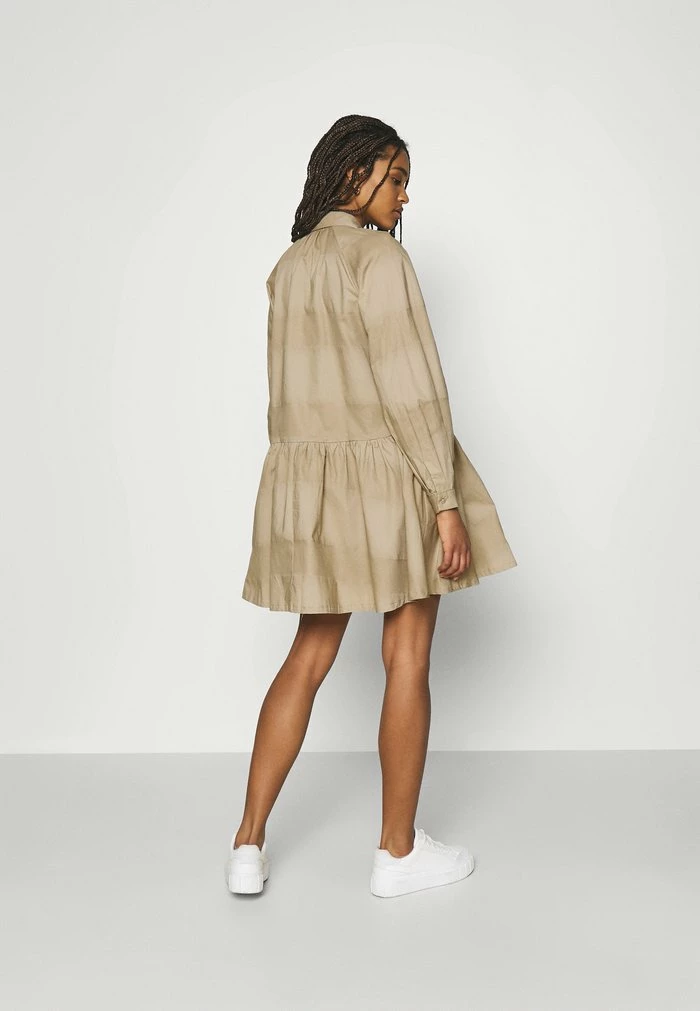 YASSCORPIO DRESS - Robe Chemise - Chinchilla 3 YASSCORPIO DRESS - Robe Chemise - Chinchilla – Image 3