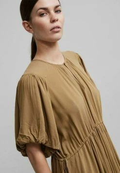 YASANTICA - Robe Longue - Antique Bronze -YAS Soldes Boutique 26a63d39fd354b718f23a00c980cd97d