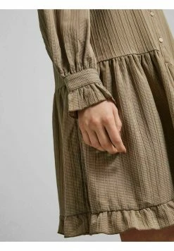 YASMARONA - Robe Pull - Vetiver 9 YASMARONA - Robe Pull - Vetiver -YAS Soldes Boutique 35b1ddaed6ff4d068c23e90e533b0378