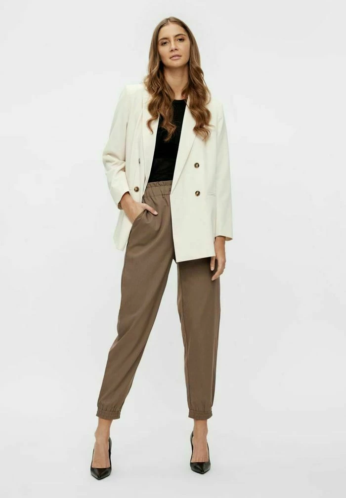 YASBRIZAL - Manteau Court - Eggnog 2 YASBRIZAL - Manteau Court - Eggnog – Image 2