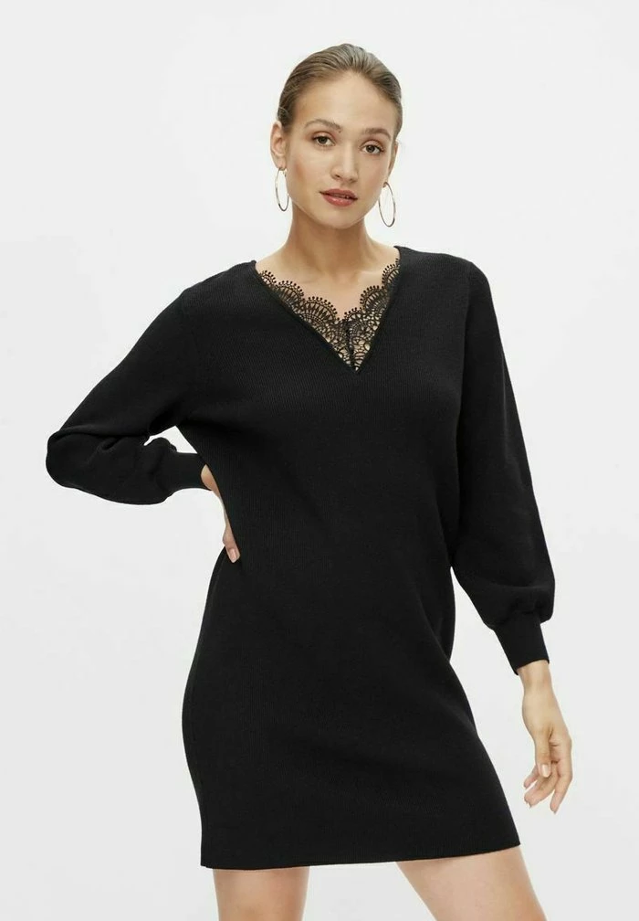 YAS Robe De Jour - Black 1 YAS Robe De Jour - Black