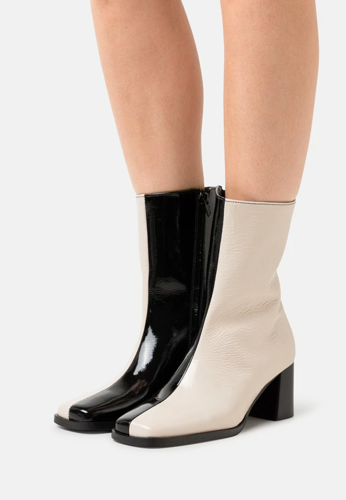 YAS HEELED BOOTS - Bottines - Black/latte 1 YAS HEELED BOOTS - Bottines - Black/latte