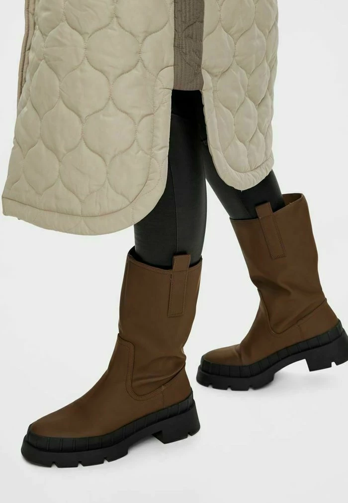 STEPPWESTE YASDIRI - Veste Sans Manches - Vintage Khaki 4 STEPPWESTE YASDIRI - Veste Sans Manches - Vintage Khaki – Image 4