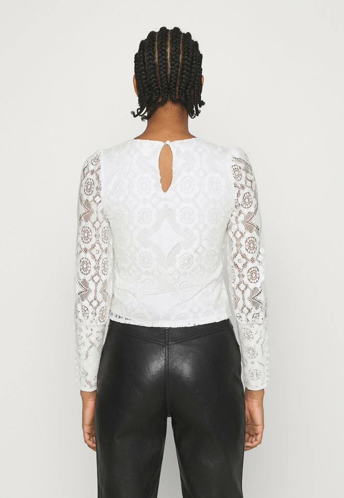 YASWILMA - T-shirt à Manches Longues - Star White 3 YASWILMA - T-shirt à Manches Longues - Star White – Image 3