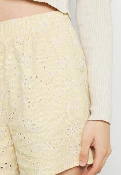YASGEMMA - Short - Eggnog -YAS Soldes Boutique 497ff3d3f022465fbe37290489e59707