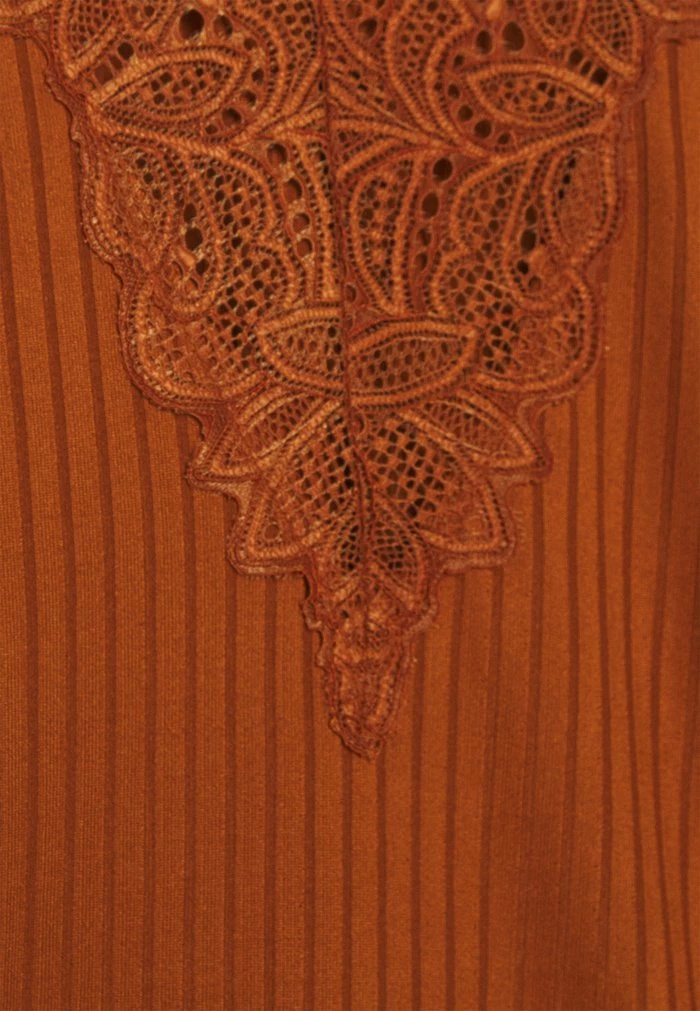 YASBLACE HIGHNECK - T-shirt à Manches Longues - Caramel Cafe 3 YASBLACE HIGHNECK - T-shirt à Manches Longues - Caramel Cafe – Image 3