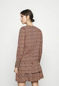 YASNANNA V-NECK SHIRT - Blouse - Black/nanna -YAS Soldes Boutique 58a61469c9904411821bcc871b633f59