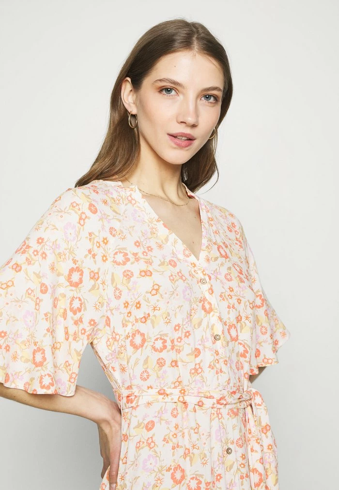 YASWIMA LONG DRESS - Robe Longue - Eggnog 4 YASWIMA LONG DRESS - Robe Longue - Eggnog – Image 4