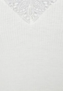 YASELLE - T-shirt à Manches Longues - Star White -YAS Soldes Boutique 5ead8a80fe7c41558a92e3c1600d771c