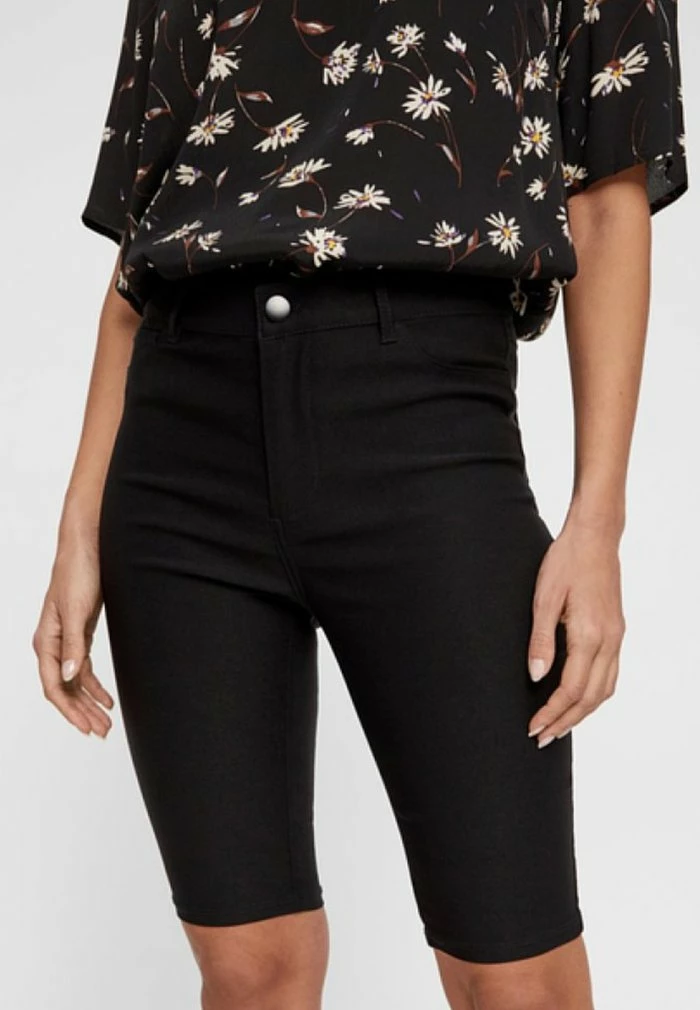 YAS Short - Black 4 YAS Short - Black – Image 4