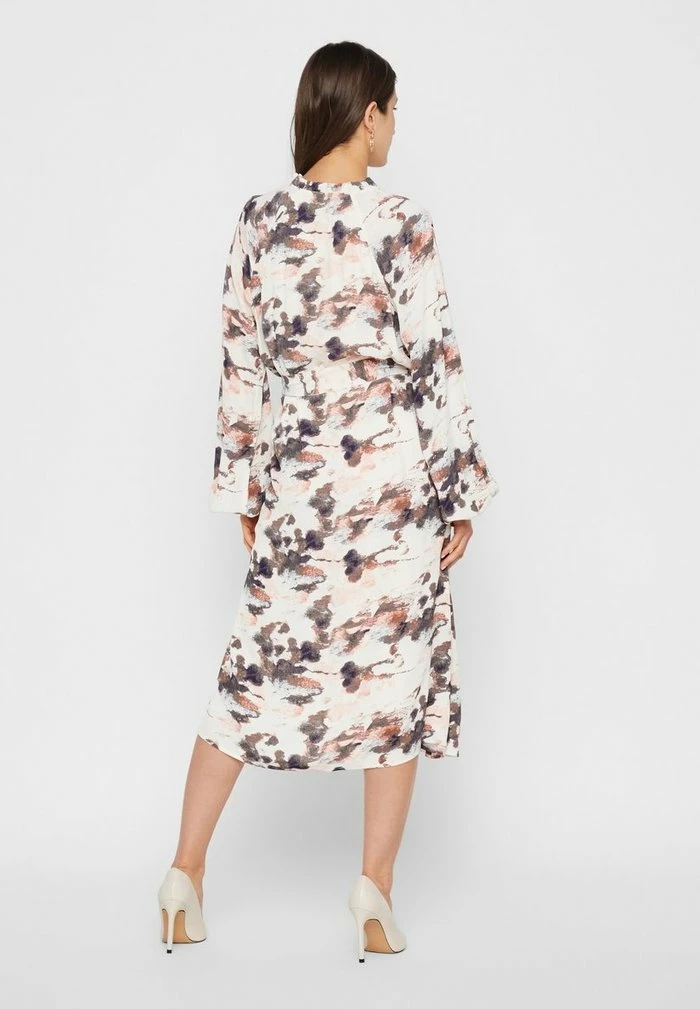 YAS Robe De Jour - Antique White 2 YAS Robe De Jour - Antique White – Image 2