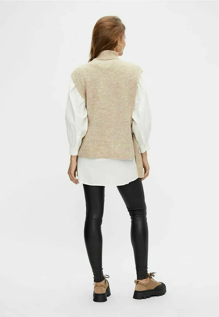 YASMARINA - Veste Sans Manches - Camel 3 YASMARINA - Veste Sans Manches - Camel – Image 3