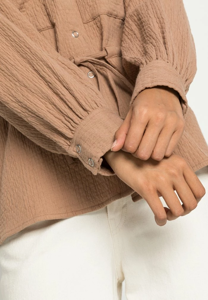 YASICONA JACKET - Veste Légère - Woodsmoke 5 YASICONA JACKET - Veste Légère - Woodsmoke – Image 5