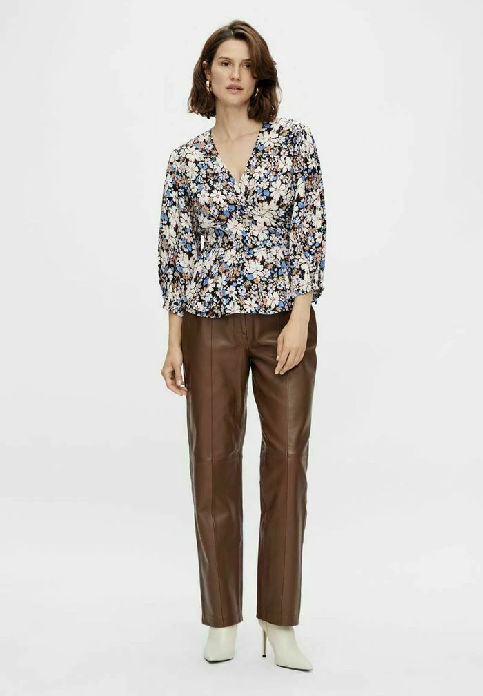 YAS Blouse - Black 2 YAS Blouse - Black – Image 2