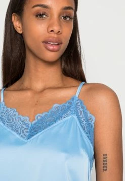 YASLACILLA - Débardeur - Little Boy Blue 9 YASLACILLA - Débardeur - Little Boy Blue -YAS Soldes Boutique 72aeec5fac41439eaafba7100d25ff4d