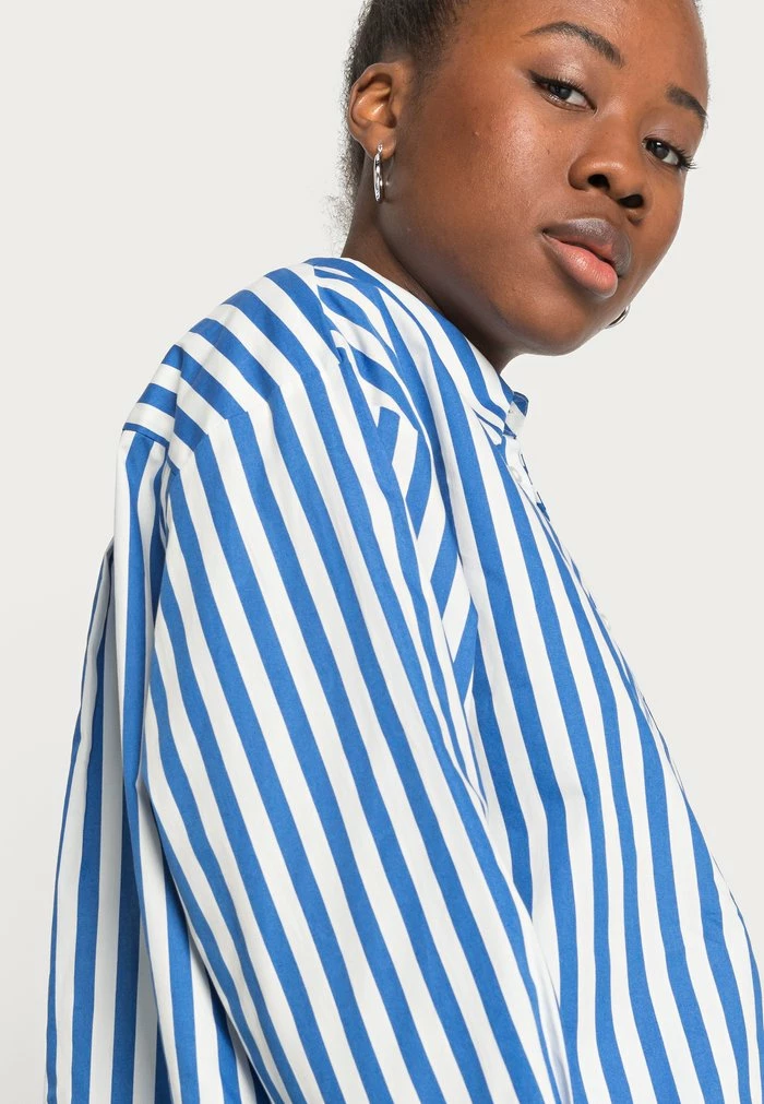YAS OVERSIZE - Chemisier - Palace Blue/white Stripe 5 YAS OVERSIZE - Chemisier - Palace Blue/white Stripe – Image 5
