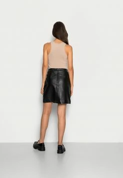 YASZONI HW LEATHER SKIRT - Minijupe - Black -YAS Soldes Boutique 79fe69b78d1c4b5c86b47e858588dc27