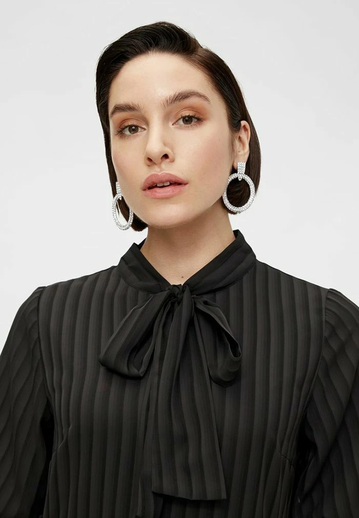 YASBALO - Robe De Jour - Black 4 YASBALO - Robe De Jour - Black – Image 4