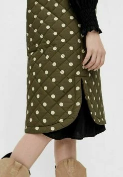 YAS Veste Sans Manches - Khaki -YAS Soldes Boutique 7b4a13e6ae6d4b45a521a5d4722a587c