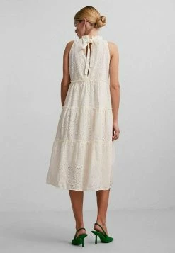 YASNONA - Robe De Jour - Star White 9 YASNONA - Robe De Jour - Star White -YAS Soldes Boutique 7ba9c2c74f084db8a087e9a458b4d78e