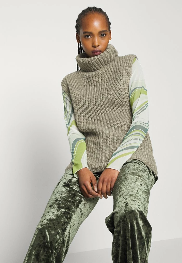 YASFLIP HIGH NECK VEST - Pullover - Vetiver 5 YASFLIP HIGH NECK VEST - Pullover - Vetiver – Image 5