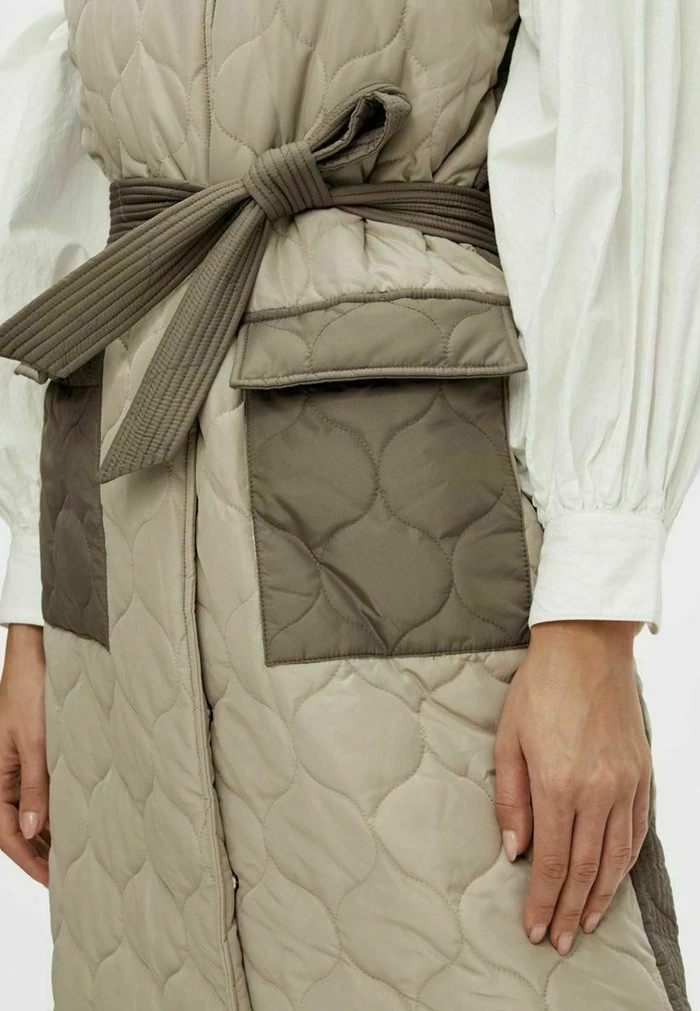 STEPPWESTE YASDIRI - Veste Sans Manches - Vintage Khaki 6 STEPPWESTE YASDIRI - Veste Sans Manches - Vintage Khaki – Image 6