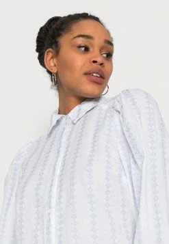 YASVILORA - Blouse - Star White/country Blue -YAS Soldes Boutique 7f676c0f4e5c4a9ab315cb1647a250b2