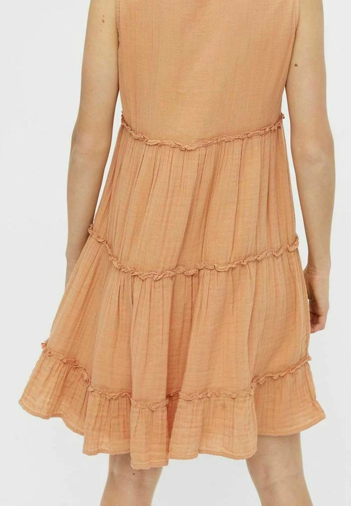 YAS Robe De Jour - Sandstone 5 YAS Robe De Jour - Sandstone – Image 5