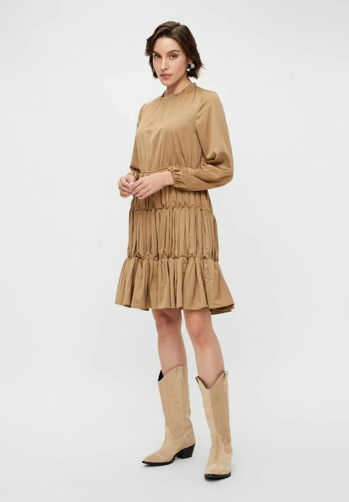 YASTAFETTA - Robe De Jour - Warm Taupe 2 YASTAFETTA - Robe De Jour - Warm Taupe – Image 2