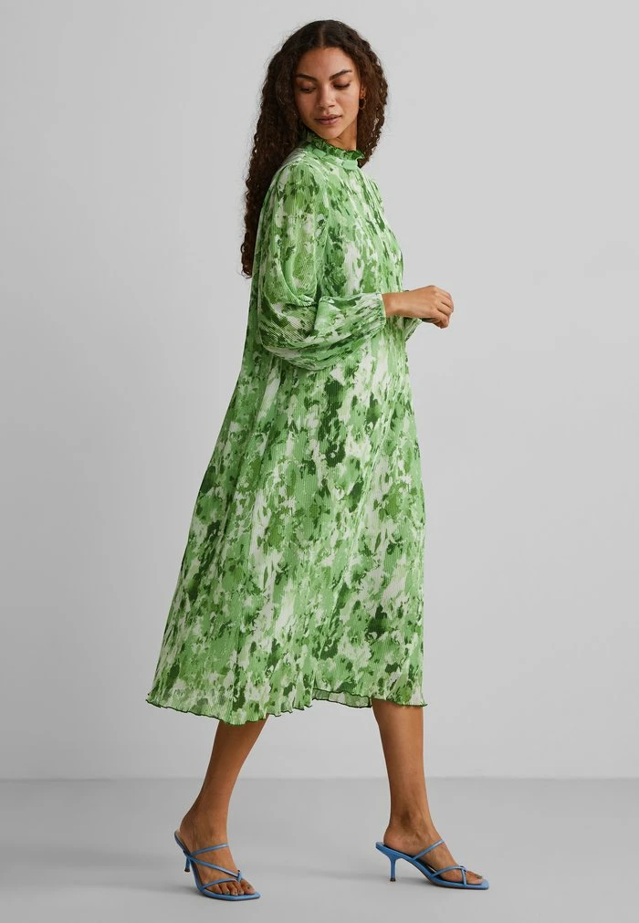 YASPIPPA - Robe De Jour - Irish Green 2 YASPIPPA - Robe De Jour - Irish Green – Image 2