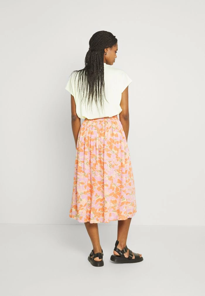 YASJUNA MIDI SKIRT - Jupe Trapèze - Golden Straw 3 YASJUNA MIDI SKIRT - Jupe Trapèze - Golden Straw – Image 3