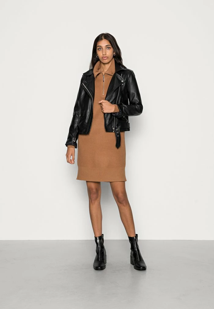 YAS Robe Pull - Tobacco Brown 2 YAS Robe Pull - Tobacco Brown – Image 2