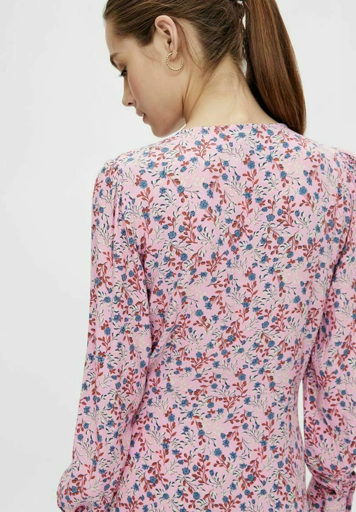 YAS Robe Longue - Lilac Chiffon 5 YAS Robe Longue - Lilac Chiffon – Image 5