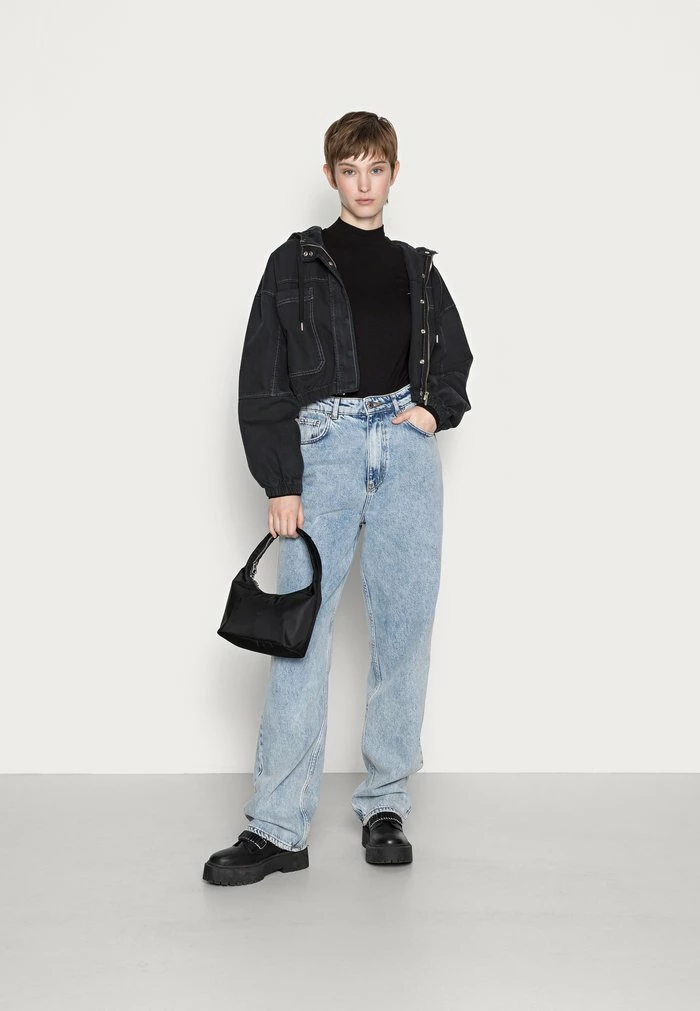 YAS ELLE HIGH NECK - T-shirt à Manches Longues - Black 2 YAS ELLE HIGH NECK - T-shirt à Manches Longues - Black – Image 2