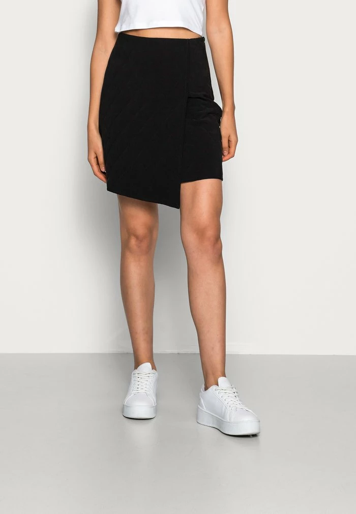 YASDORALI QUILTED SKIRT - Jupe Portefeuille - Black 1 YASDORALI QUILTED SKIRT - Jupe Portefeuille - Black