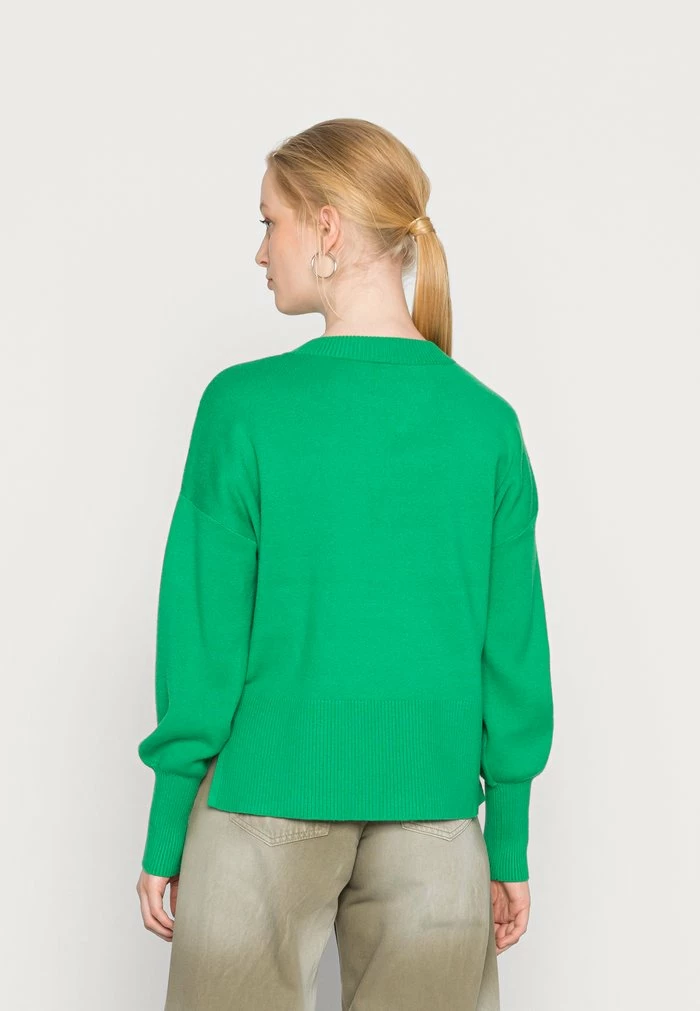 YASFASHO - Pullover - Jelly Bean 3 YASFASHO - Pullover - Jelly Bean – Image 3